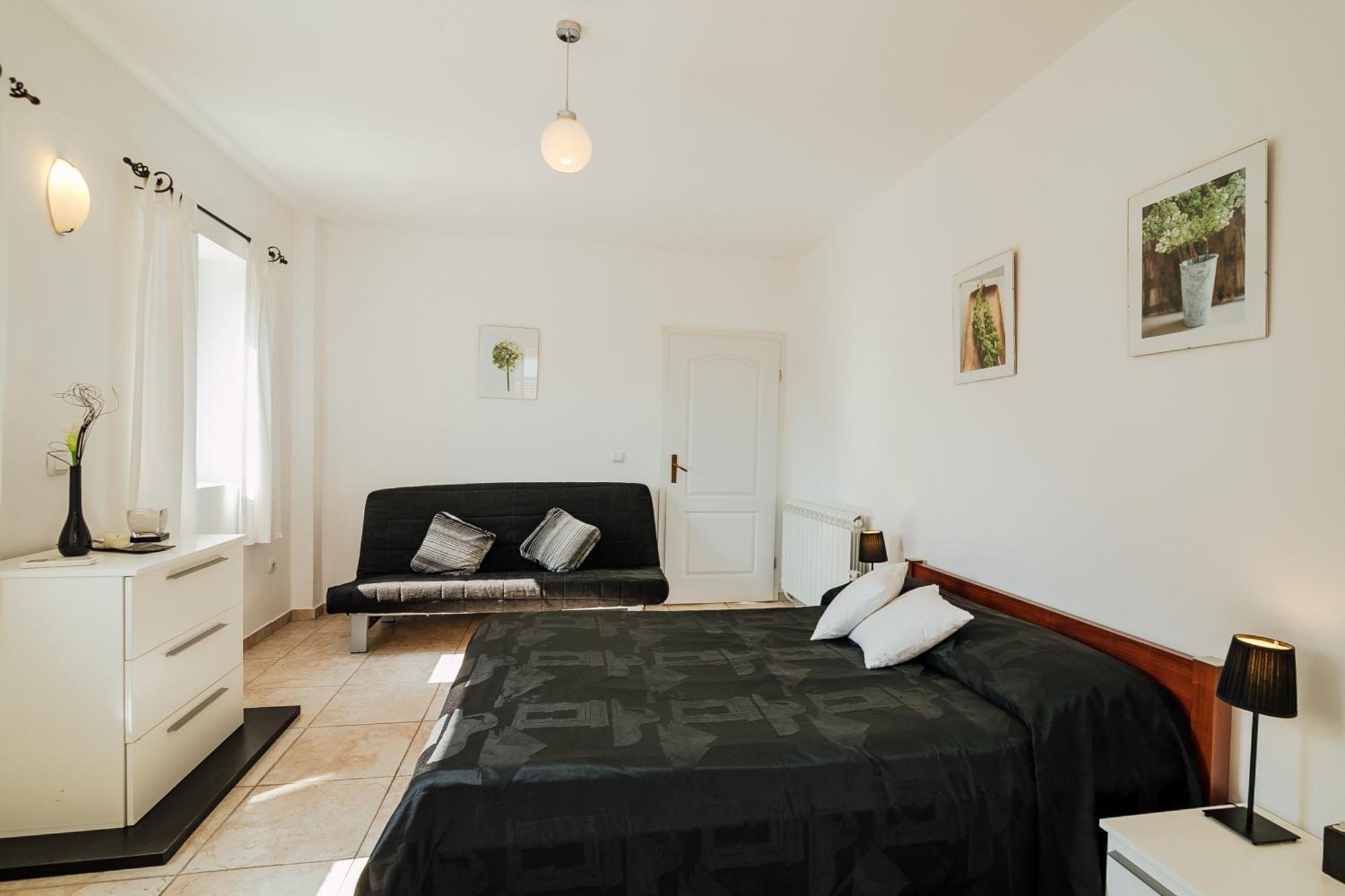 Holiday Home Amanda Hollick Котор Екстер'єр фото